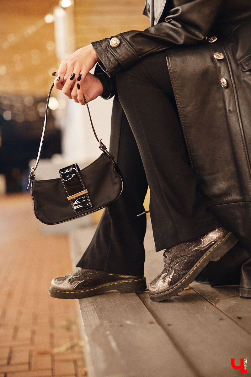 Валерии Антроповой 19 лет, она учится на первом курсе менеджмента и занимается творческим хобби. Мобильная съемка и видеоредакция располагают к распространению на работу личного чувства вкуса и стиля. Каков он? Расскажет «Ключ-Медиа».