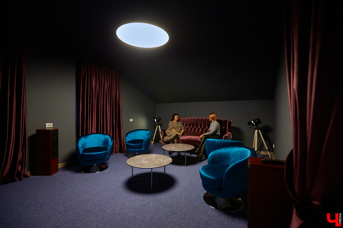 В Суздале сняли более 80 фильмов. А место, где узнать подробности про творческий процесс, все не появлялось. Его ждали лет 20,, и вот свершилось. Показываем новый Дом кино крупным планом.