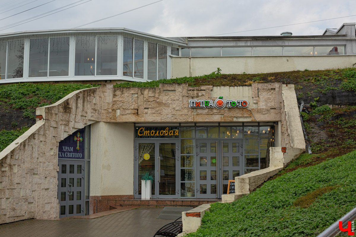 С любимыми и в шалаше рай, но иногда можно позволить себе забраться повыше, занять удобную позицию для обзора и наслаждаться панорамными видами на город. «Ключ-Медиа» составил топ-10 заведений, где это можно сделать!