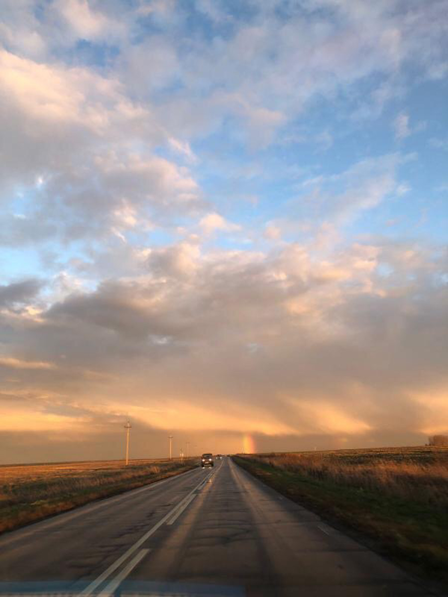 А помните, в пятницу над городом висело чудесное «коромысло»? Так вот многим владимирцам успешно удалось запечатлеть это редкое природное явление — двойную радугу. Смотрим подборку!
