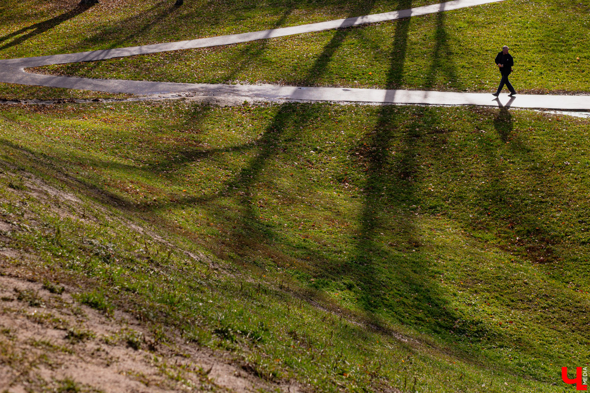 Разбираемся, как обстоят ковидные дела в наших краях, какие заведения и при каких условиях будут работать, а также отвечаем группе «Вирус», нужно ли идти на учебу или получится забить.