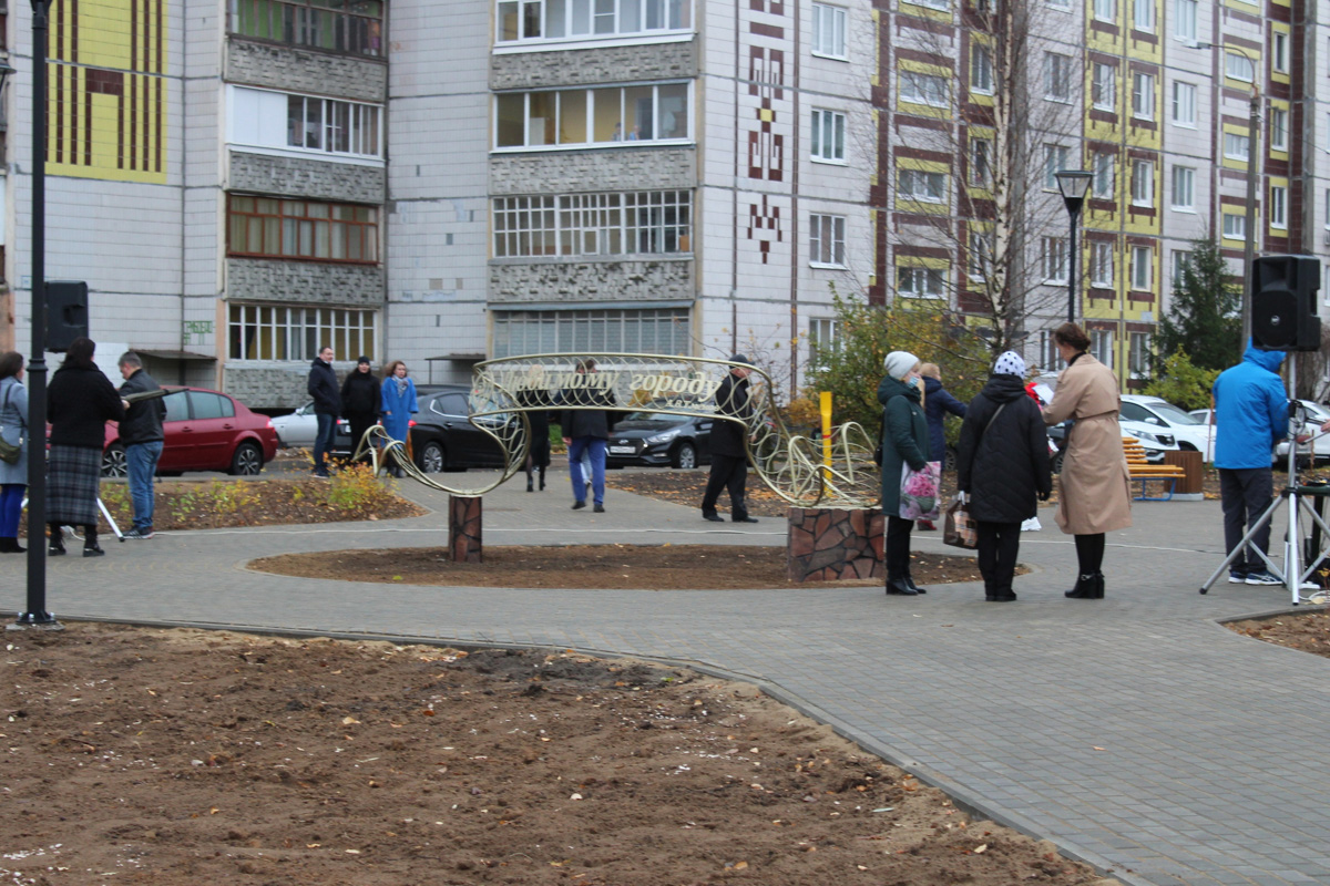 Новые детские площадки, спортивная арена, бульвар — далеко не полный список того, что растет и множится в городах 33-го региона. Собрали для вас свежие фото. И перспективы, и итоги — все в обзоре.