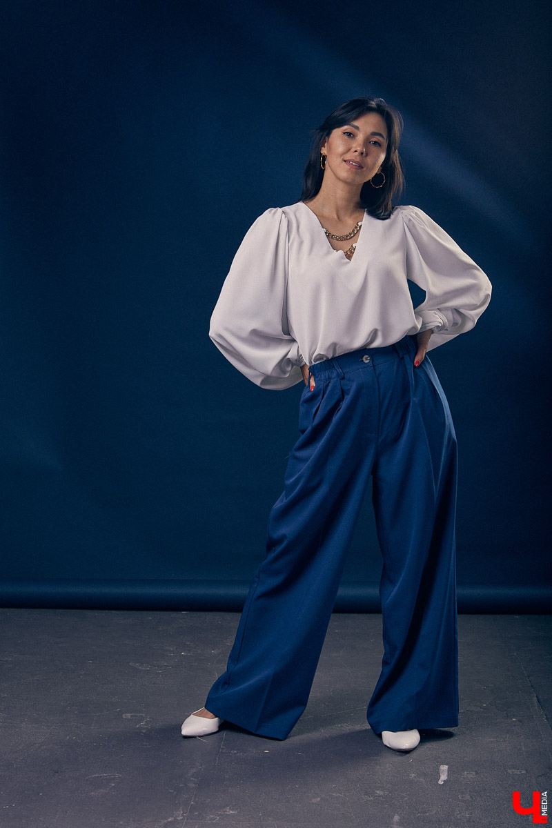 Гузель Геливанова из Владимира — визуализатор брендов. Девушка поделилась с «Ключ-Медиа» секретами успешного позиционирования в Instagram и на личном примере продемонстрировала, как одежда может украшать человека.