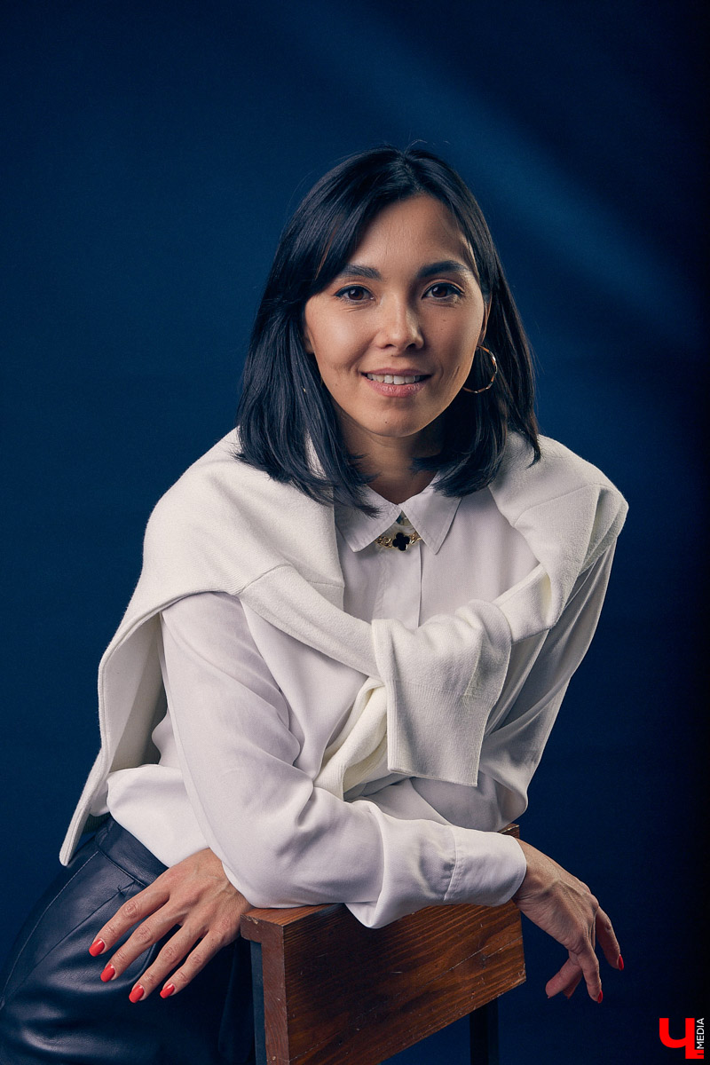 Гузель Геливанова из Владимира — визуализатор брендов. Девушка поделилась с «Ключ-Медиа» секретами успешного позиционирования в Instagram и на личном примере продемонстрировала, как одежда может украшать человека.