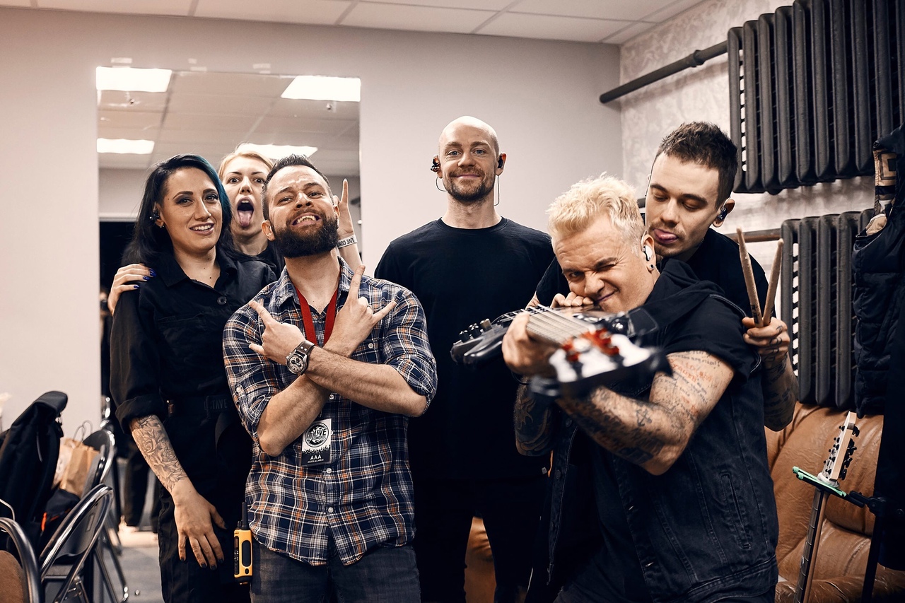 Специально для «Ключ-Медиа» Константин Горюнов, основатель и владелец концертного агентства «Live Concerts», а также арт-директор владимирского клуба «Maxtone Concert Hall», поделился своим видением музыкальной жизни нашего города и поведал о том, что это значит - быть концертным промоутером.