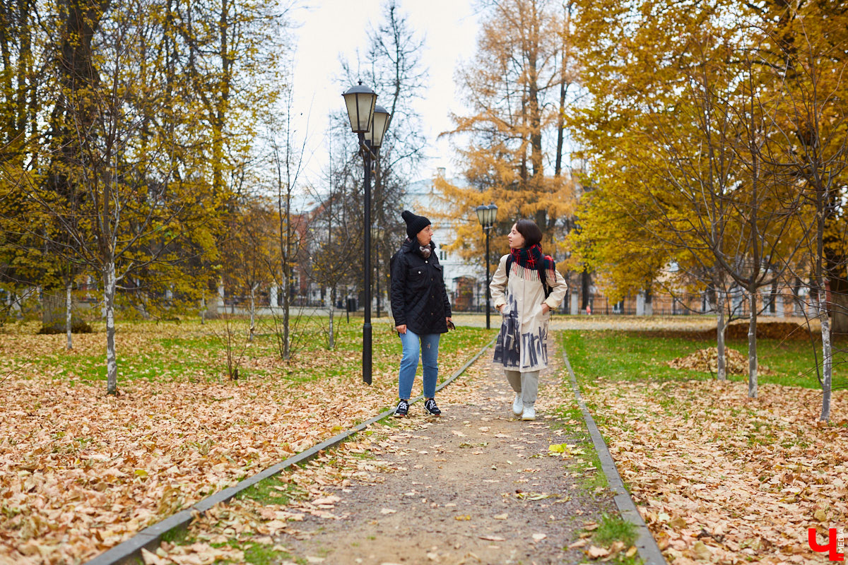 Всем владимирцам знаком парк «Липки» рядом с Соборной площадью. А вот многие ли горожане догадываются о том, что напротив Исторического музея раньше стоял храм Бориса и Глеба? О церкви-призраке для «Ключ-Медиа» поведала экскурсовод Татьяна Быкова.
