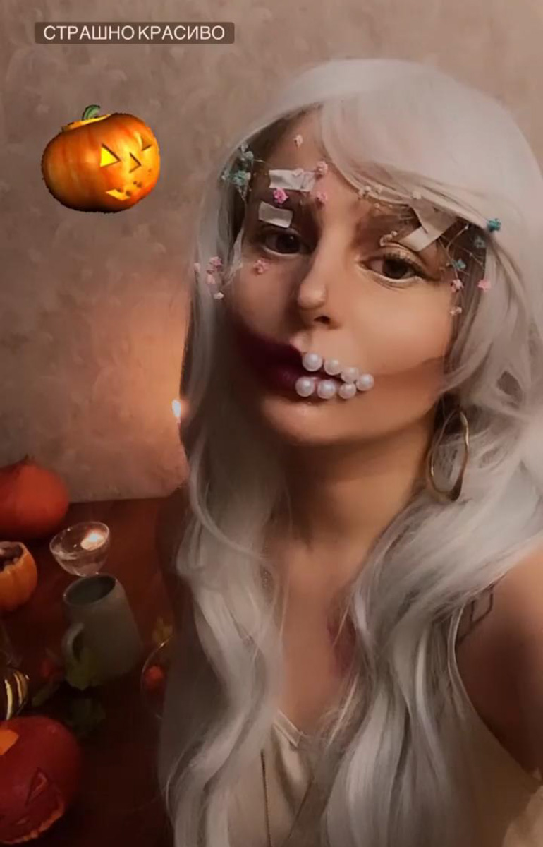 В этом году владимирцы решили шумно и с размахом отметить Хэллоуин. Именно поэтому сегодня «Ключ-Медиа» собрал для вас в одном инстаграм-обзоре тех, кто в минувшие выходные отрывался на тематических пати, не пожалев времени и сил для создания соответствующих образов.