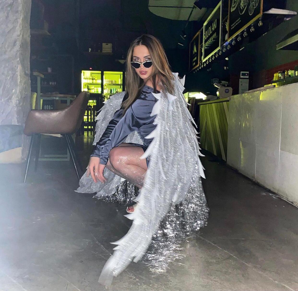 В этом году владимирцы решили шумно и с размахом отметить Хэллоуин. Именно поэтому сегодня «Ключ-Медиа» собрал для вас в одном инстаграм-обзоре тех, кто в минувшие выходные отрывался на тематических пати, не пожалев времени и сил для создания соответствующих образов.