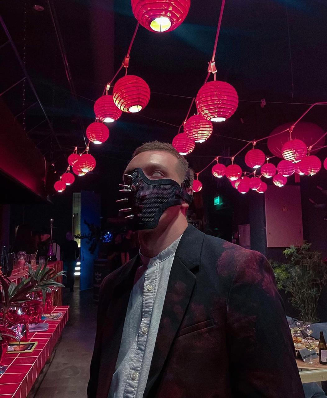 В этом году владимирцы решили шумно и с размахом отметить Хэллоуин. Именно поэтому сегодня «Ключ-Медиа» собрал для вас в одном инстаграм-обзоре тех, кто в минувшие выходные отрывался на тематических пати, не пожалев времени и сил для создания соответствующих образов.