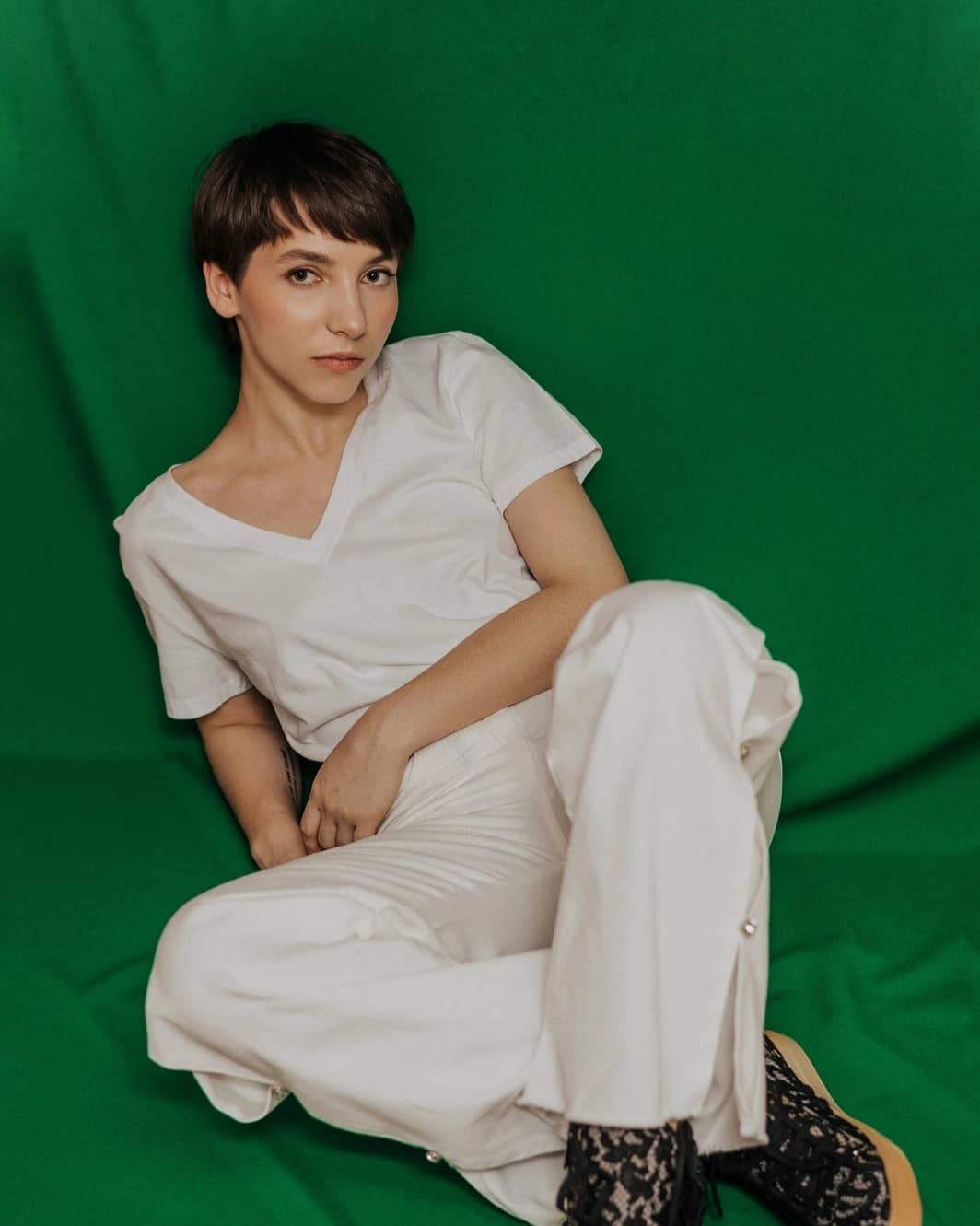 Блогер Оксана Никишова, как Де Ниро в культовом фильме «Таксист», благодаря поездкам по городу морально перезагружается. Узнаем у девушки детали не самой женской работы — страхи, знакомства и прочие аспекты таксования в рубрике «Неудобные вопросы».