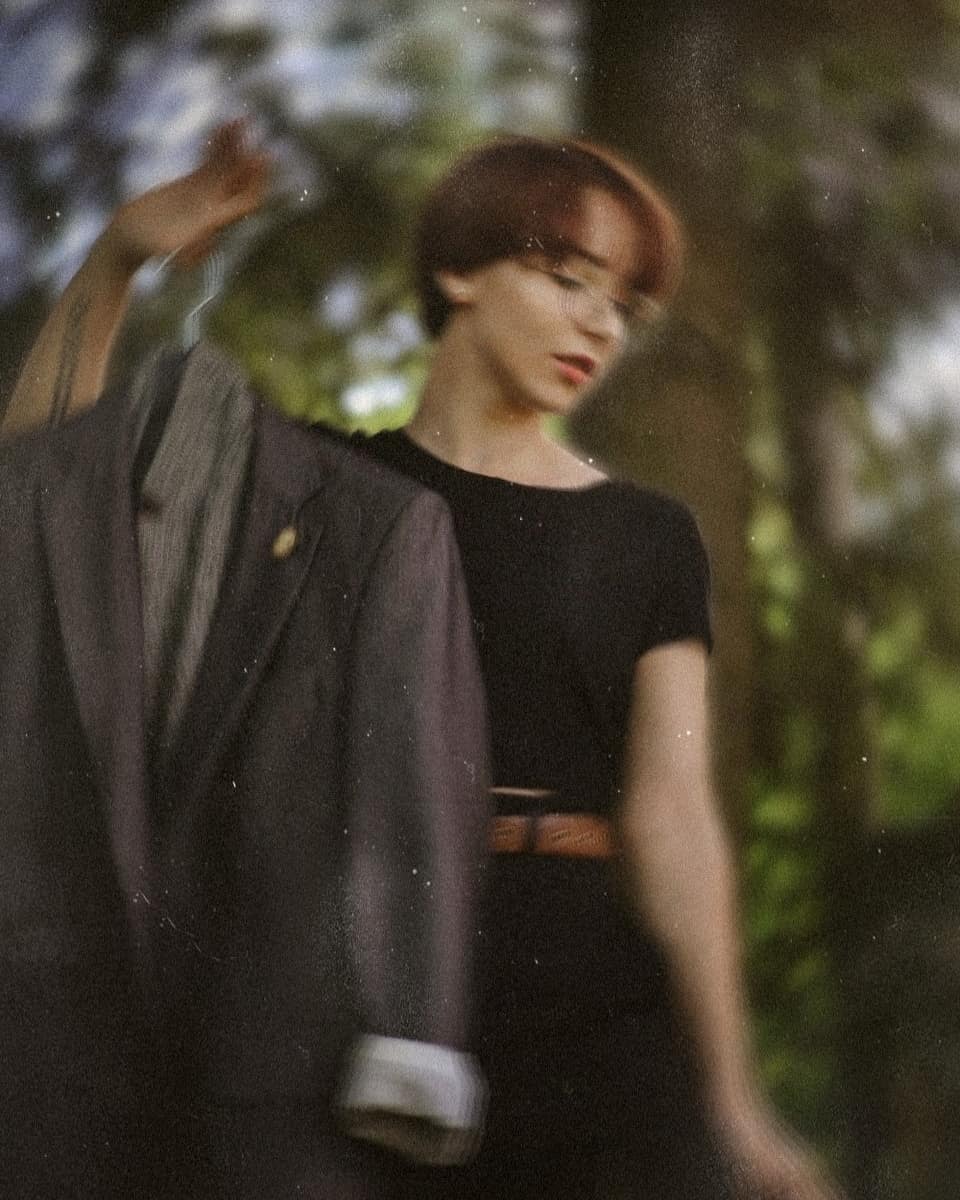 Блогер Оксана Никишова, как Де Ниро в культовом фильме «Таксист», благодаря поездкам по городу морально перезагружается. Узнаем у девушки детали не самой женской работы — страхи, знакомства и прочие аспекты таксования в рубрике «Неудобные вопросы».