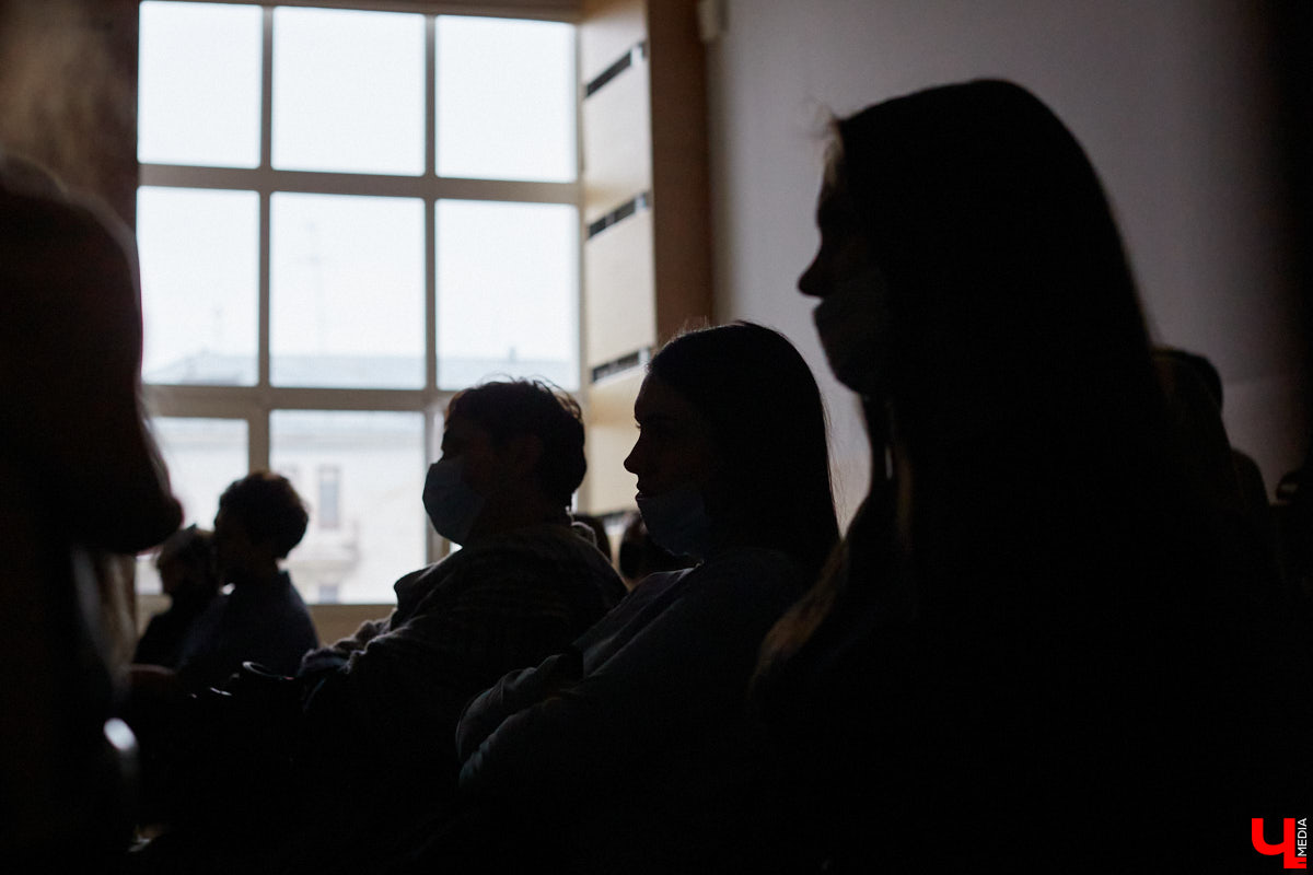 Эта осень подарила владимирцам настоящий киноноябрь, а «Ключ-Медиа» собрал все мероприятия в единую афишу: расписание показов ВГИК, культурного центра «Флигель», «Новой площадки» и творческого объединения «Апрель».