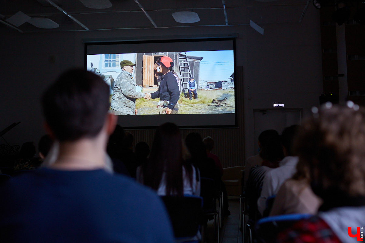 Эта осень подарила владимирцам настоящий киноноябрь, а «Ключ-Медиа» собрал все мероприятия в единую афишу: расписание показов ВГИК, культурного центра «Флигель», «Новой площадки» и творческого объединения «Апрель».