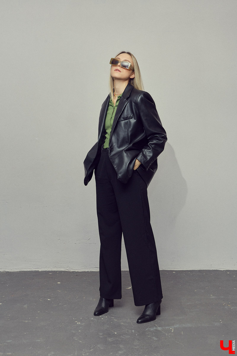 Должность SMM-менеджера владимирского бьюти-салона или карьера баскетболистки? Как Анне Керн удается выражать себя через контрасты спортивной и творческой деятельности, разбирался «Ключ-Медиа» в стенах студии HEYDAY.