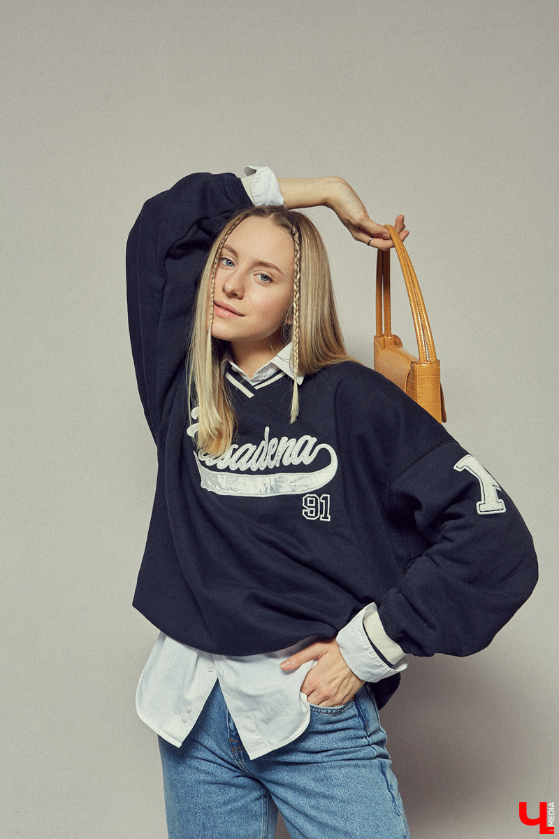 Должность SMM-менеджера владимирского бьюти-салона или карьера баскетболистки? Как Анне Керн удается выражать себя через контрасты спортивной и творческой деятельности, разбирался «Ключ-Медиа» в стенах студии HEYDAY.