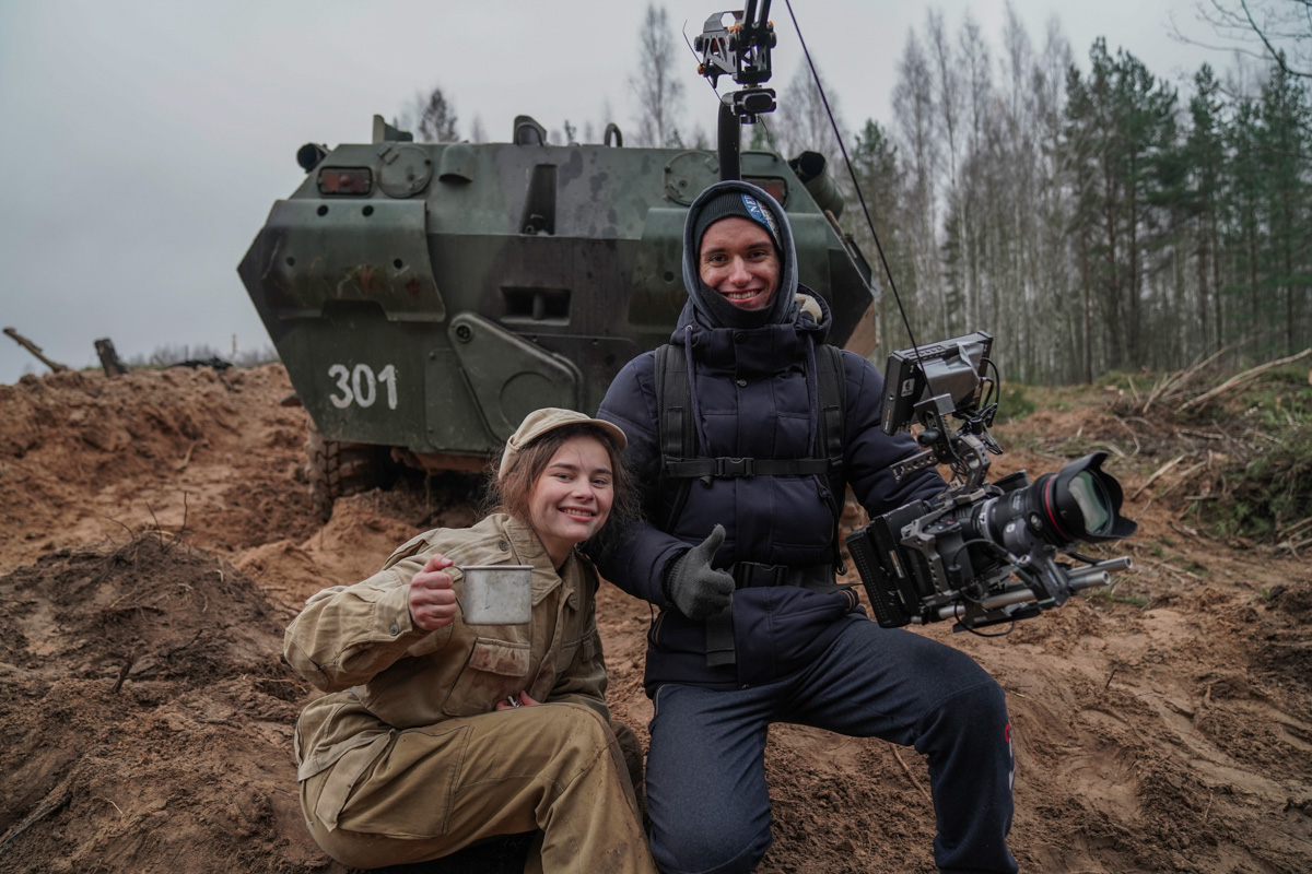 Студентка академии искусства Таисия Орлова рассказала о съемках в сериале у номинанта на «Оскар» и в комедии с ментами и зомби.