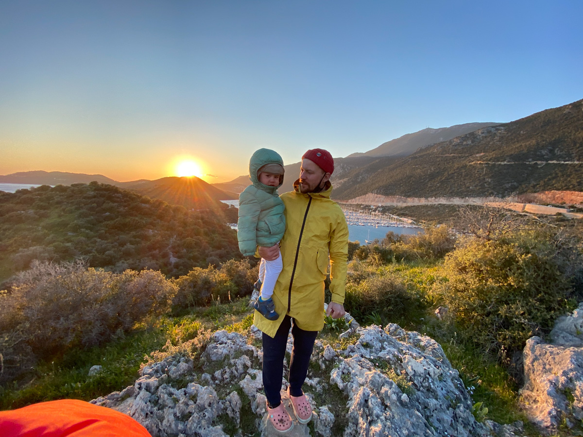 Появление на свет новой жизни — лучшее событие для каждых родителей. А можно ли супругам проходить этот путь вместе? Да, и некоторые владимирские пары избрали партнерские домашние роды. Историями важного процесса с «Ключ-Медиа» поделились две героини.