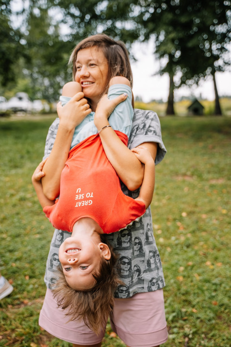 Появление на свет новой жизни — лучшее событие для каждых родителей. А можно ли супругам проходить этот путь вместе? Да, и некоторые владимирские пары избрали партнерские домашние роды. Историями важного процесса с «Ключ-Медиа» поделились две героини.