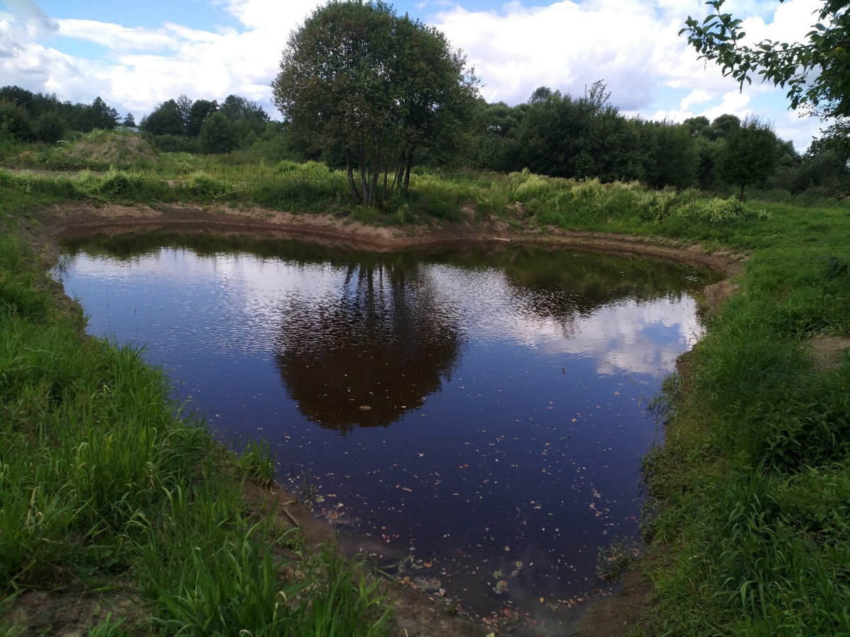 Вешать свадебные замки на обычные мосты нежелательно. Во Владимире и области достаточно арт-объектов, где можно легально оставить символ своей любви. Рассказываем, где они находятся.
