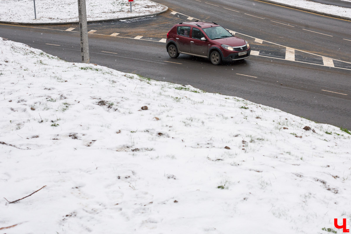 Проблема пробок на Нижней Дуброве решена? Надеемся, что хотя бы частично. Открыта новая развязка, соединяющая ул. Сперанского, Чапаева и Василисина. 