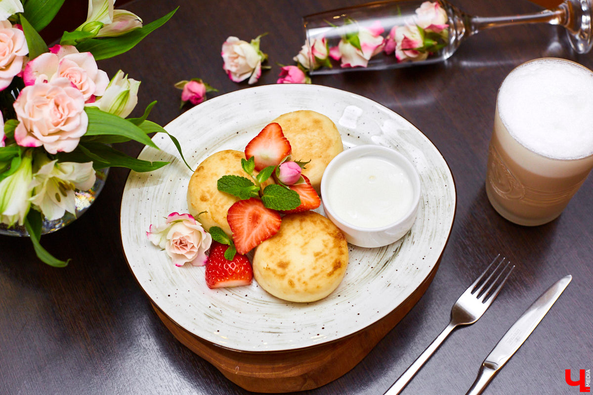 Залог энергичного дня — вкусный и сытный завтрак, который не только задает настроение, но и запускает верные процессы в организме. Если на самостоятельную готовку нет времени или хочется попробовать чего-нибудь новенького, то просыпаемся-улыбаемся и двигаемся в сторону венской кофейни: отменно поесть можно в «Coffeeshop Company».