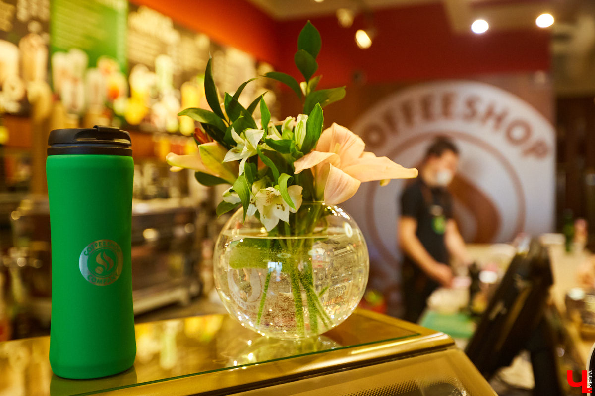 Залог энергичного дня — вкусный и сытный завтрак, который не только задает настроение, но и запускает верные процессы в организме. Если на самостоятельную готовку нет времени или хочется попробовать чего-нибудь новенького, то просыпаемся-улыбаемся и двигаемся в сторону венской кофейни: отменно поесть можно в «Coffeeshop Company».