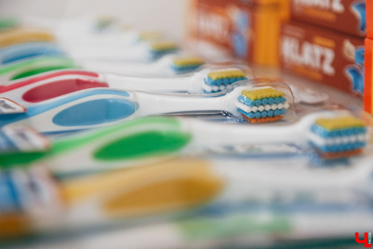 Начать новый год с новой белоснежной улыбкой — легко! Профессиональную помощь по обретению и восстановлению зубного ряда оказывают в «Лавиани». С «Ключ-Медиа» экспертным мнением на этот счет поделились врачи клиники — стоматолог-ортопед Никита Кадыков и хирург-имплантолог Алексей Комаров.