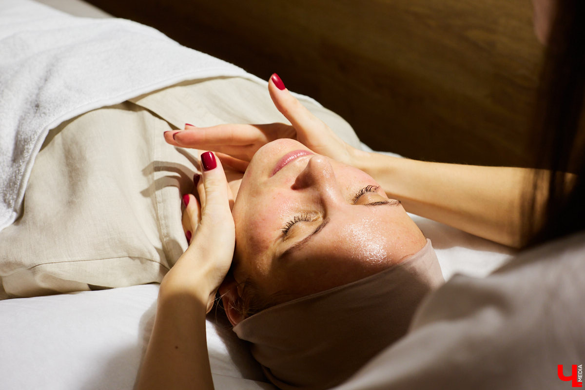 На протяжении семи лет в клинике «Лавиани» велись исследования по проблеме гиперпигментации кожи. Проблемой, с которой сталкиваются многие женщины и мужчины, но опускают руки. Все можно исправить и предотвратить теперь в специализированном Центре лечения пигментации. Рассказываем, каким образом.