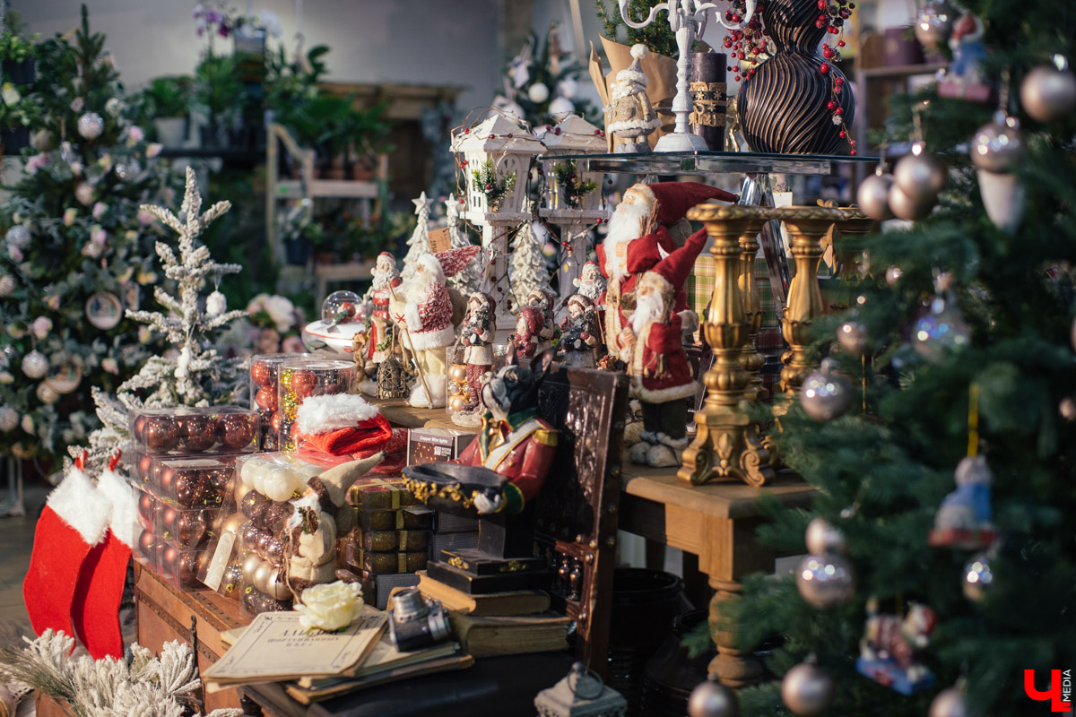 Во Владимире запущен марафон добра. Жители города могут стать «тайными Сантами» и приготовить подарки людям, которых раньше не знали. 