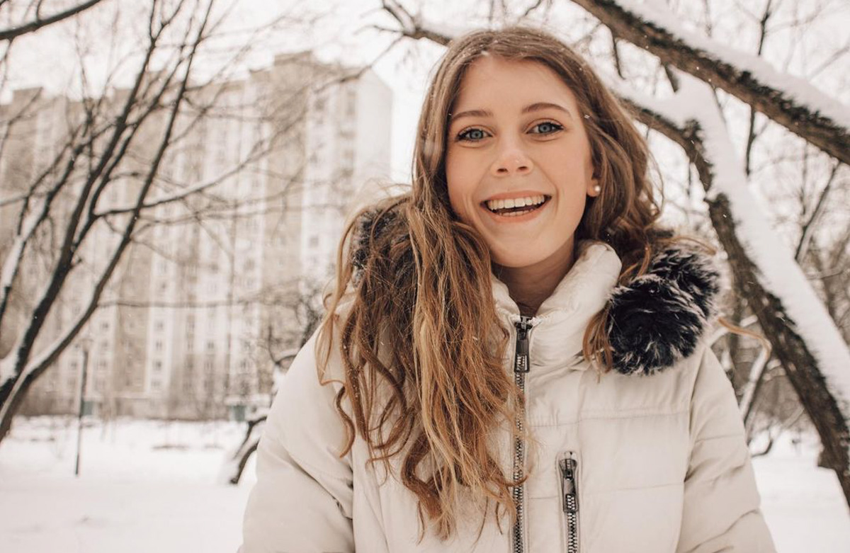 Жительница Англии переехала в Россию, чтобы выучить русский язык. Для этого она путешествует по стране и ведет свой блог. Катя уже успела побывать во Владимире и Суздале. Что ее удивило у нас больше всего?