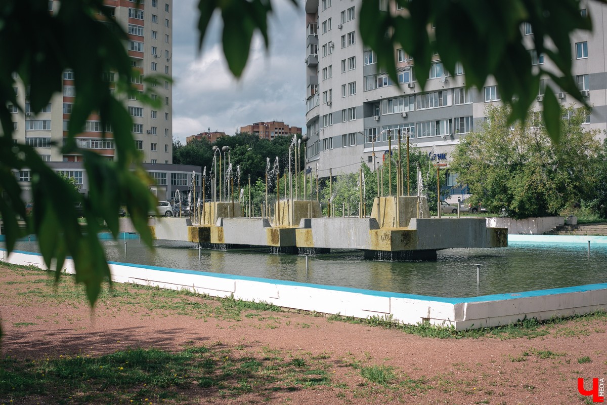 Где взять деньги на восстановление имения Храповицкого? А на реконструкцию памятников ЮНЕСКО? Как дела с ремонтом драмтеатра? Нашлись варианты ответов на эти вопросы и не только.