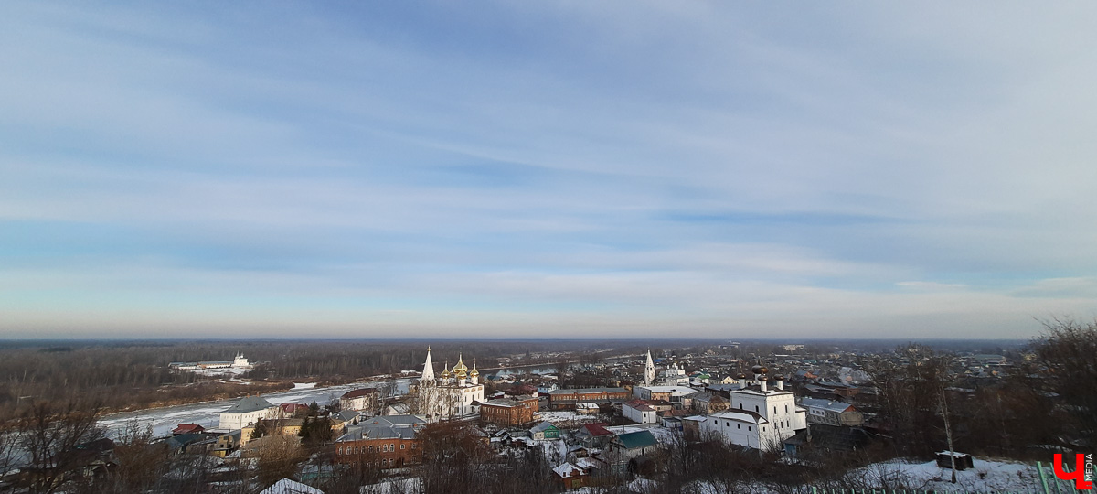 Где взять деньги на восстановление имения Храповицкого? А на реконструкцию памятников ЮНЕСКО? Как дела с ремонтом драмтеатра? Нашлись варианты ответов на эти вопросы и не только.