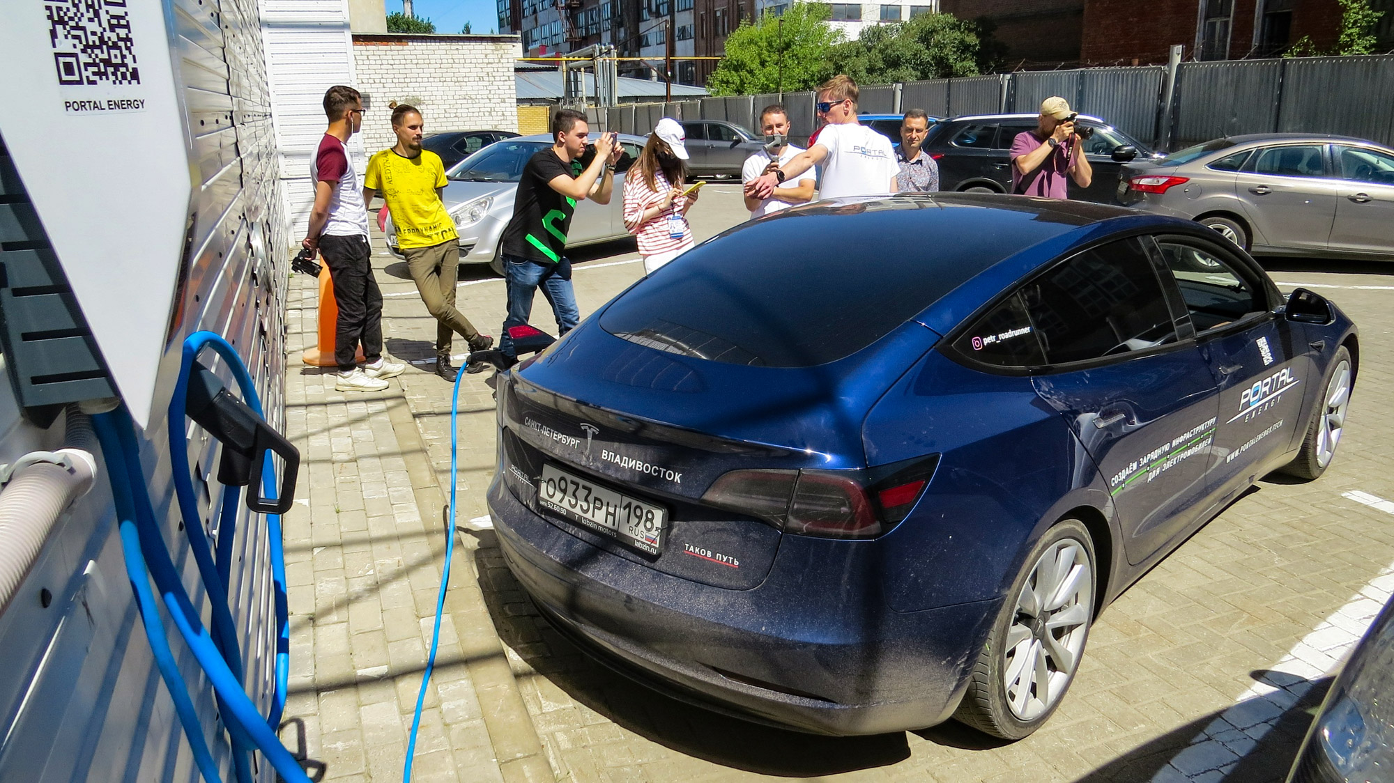 Минэнерго разработало правила субсидирования строительства зарядных станций в регионах. На дотации сможет претендовать и Владимирская область. Разбираемся с автоэкспертами, как это повлияет на число электрокаров и их популярность.