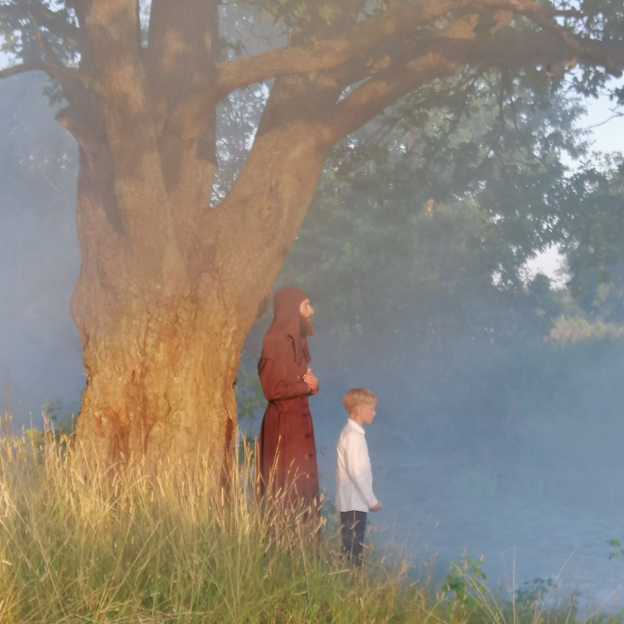 Премьера короткометражного фильма Михаила Исакова «Прощеное воскресение» прошла во Владимире. Снять картину режиссер решил в родных краях. В кадр попало одно из самых живописных мест - заброшенная церковь в деревне Ширманиха.