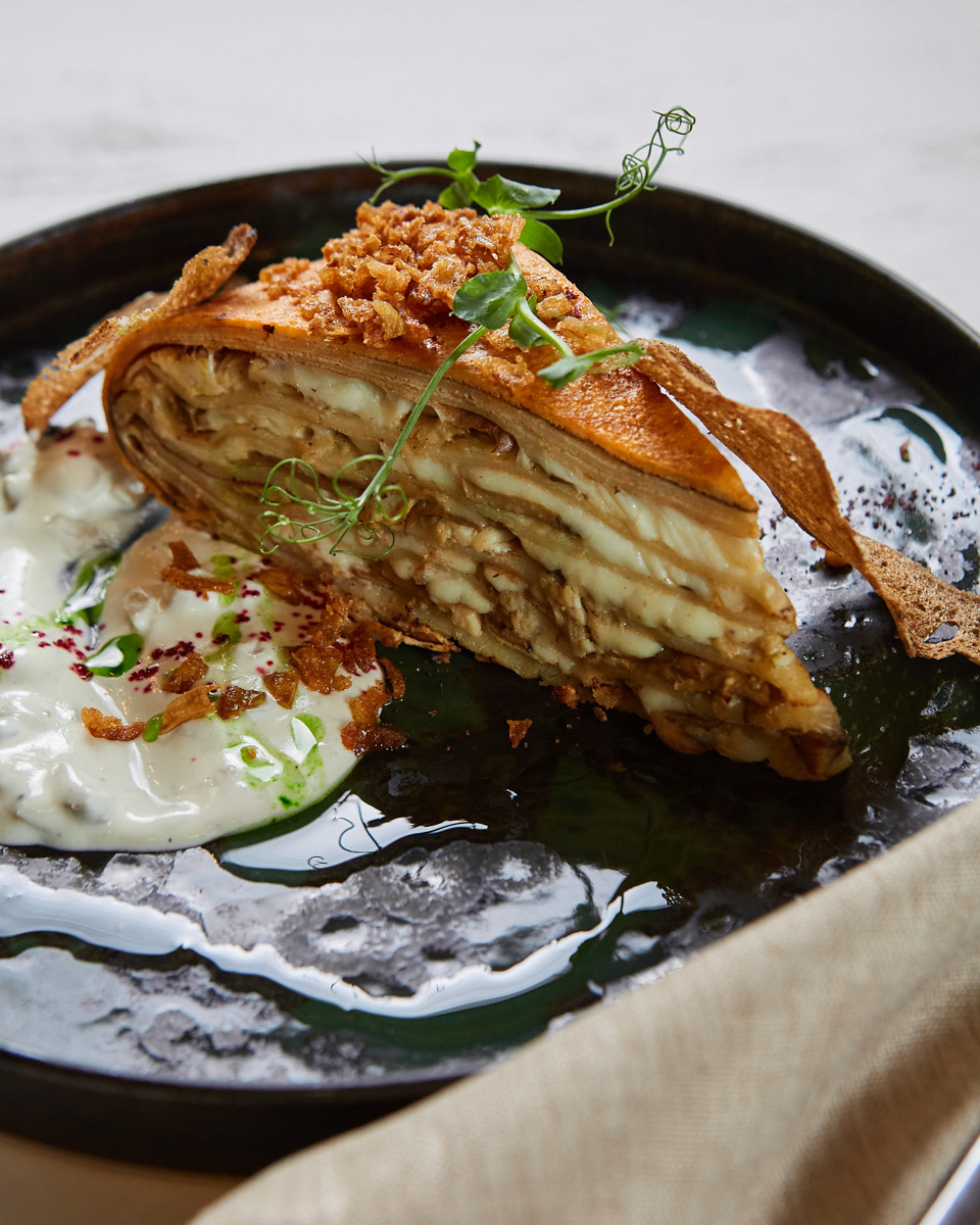 Зачем жители Владимира едут в Суздаль? Как показал опрос, большая часть «просто погулять» и обязательно «посидеть в ресторане». Но в каком? Открыли Tripadvisor и выбираем тот, что стоит на первом месте по популярности.