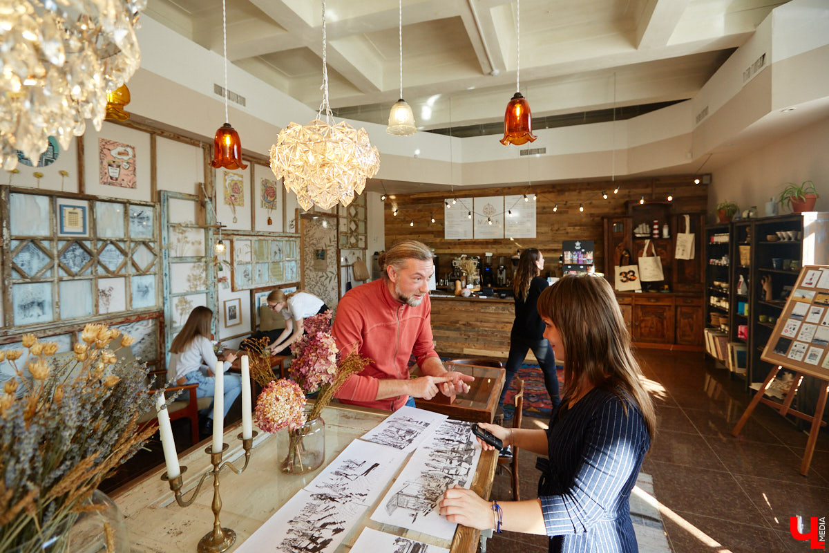 Владимирская область пока отказалась от повсеместного введения QR-кодов с 15 декабря. Среди причин назвали стабилизацию ситуации с коронавирусом и проблемы бизнеса. 