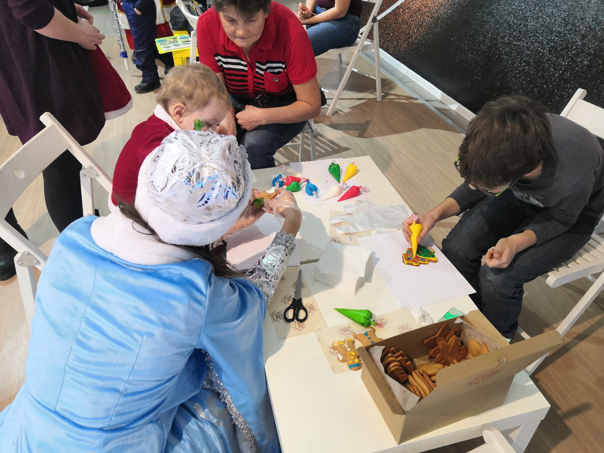 Хотите подарить ребенку бурю новогодних эмоций? У вас есть шанс воплотить задумку — увлекательное волшебное шоу от «Млада-Авто»!