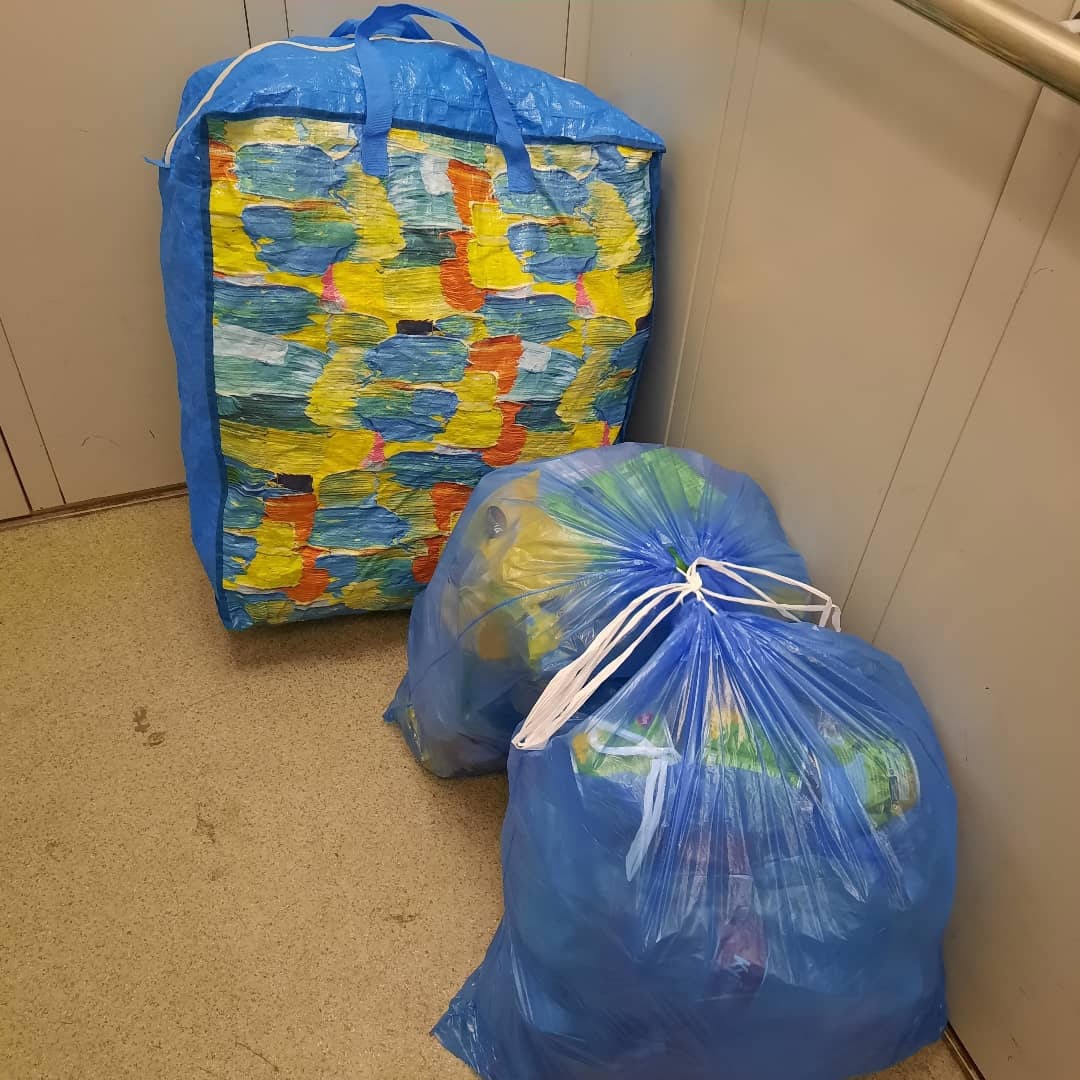 Защита экологии волнует многих сознательных граждан. Жительница Владимира Яна Малышенко - одна из них. Именно поэтому многодетная мама, активистка и писательница решила, что нужно непременно прививать любовь к окружающему миру людям с детства. Как? С помощью книг, конечно!