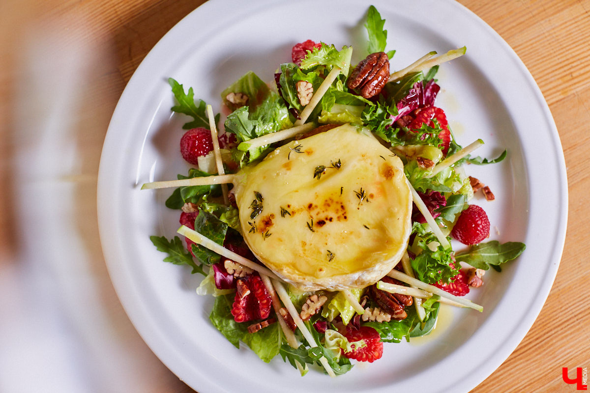 Волшебный салат в меню гармоничного новогоднего ужина для сомелье Любови Барило.