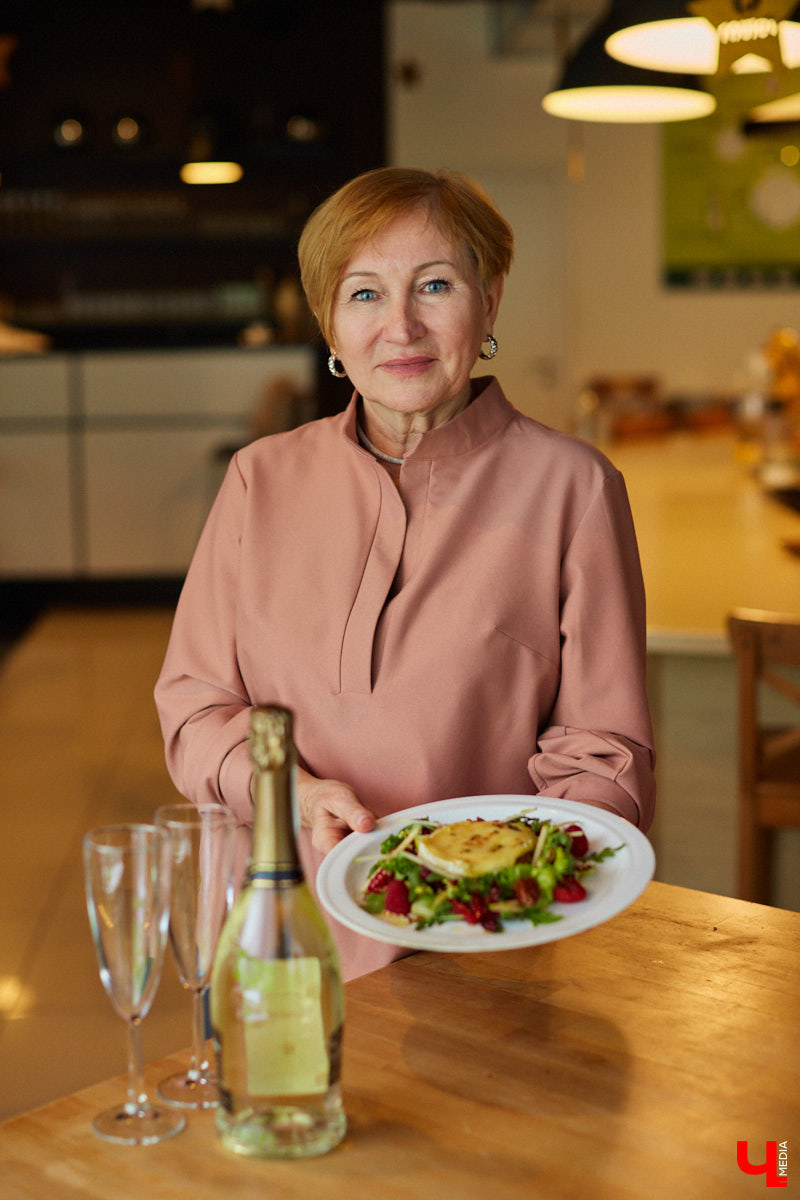 Волшебный салат в меню гармоничного новогоднего ужина для сомелье Любови Барило.