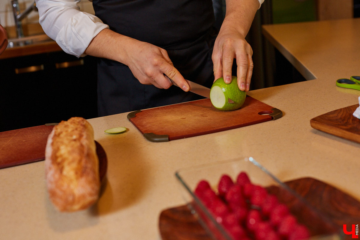 Волшебный салат в меню гармоничного новогоднего ужина для сомелье Любови Барило.