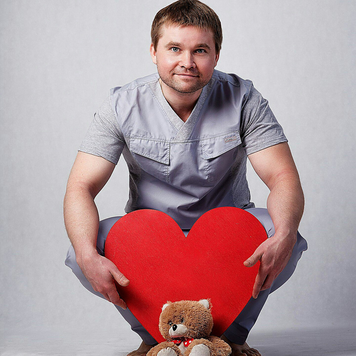 Все больше мужчин выбирают профессии, которые принято относить к женским. Кто они и почему занимаются именно этим? «Ключ-Медиа» поговорил с владимирцами, желающими разбить закостенелые стереотипы.