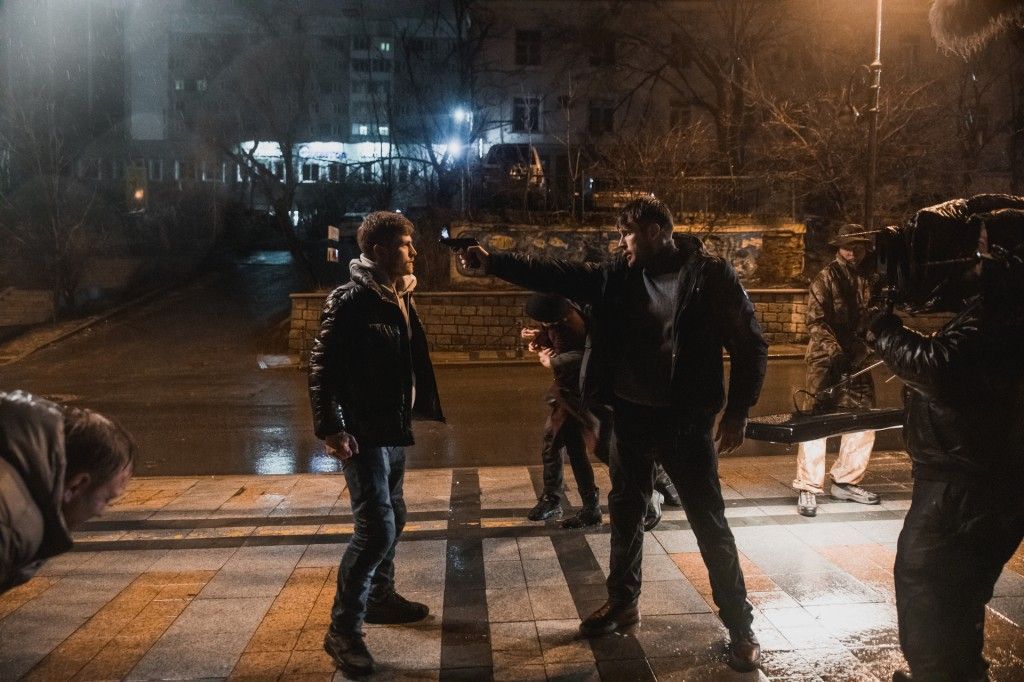 Фильм «Владивосток» Антона Борматова из Мурома вышел на большие экраны. Картина уже получила высокую оценку на фестивале в китайском Шэньчжэне. Жюри отдало ему победу в номинации «Лучший романтический фильм».