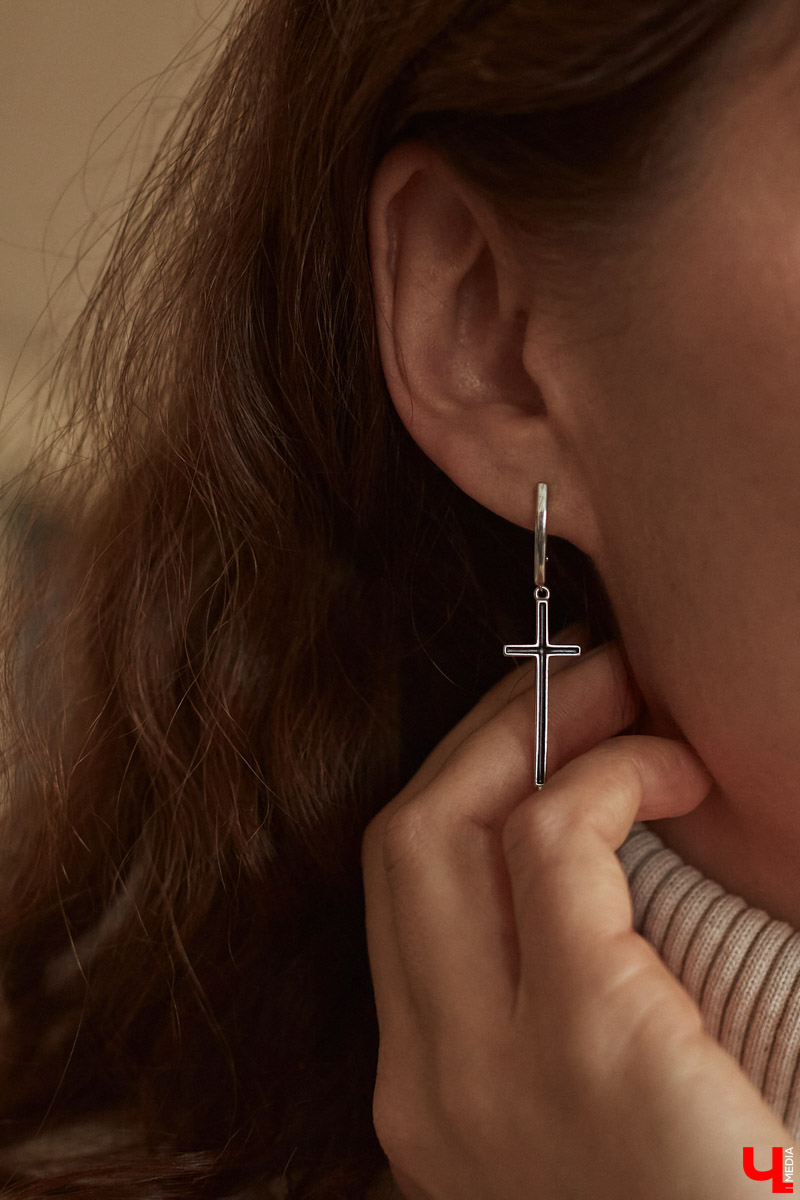 Анастасия Шустикова — основатель и креативный директор владимирского модного бренда. Раскрываем секреты стильной бизнесвумен: естественный макияж, smart casual и привлекательные акценты.