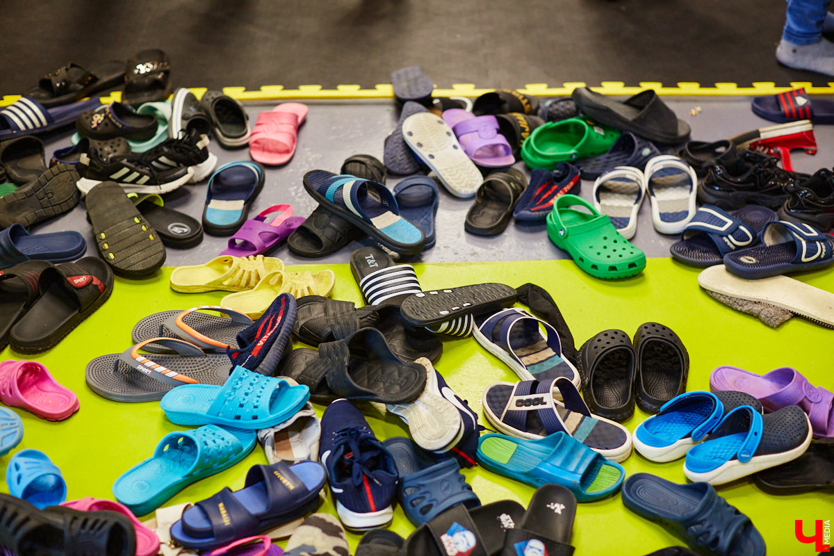 Второй турнир по грэпплингу и джиу-джитсу «EPOS TOURNAMENT» собрал немало участников со всей области. Были слезы на татами, сражения девочек с мальчиками, битва за деньги. Подробности в репортаже!