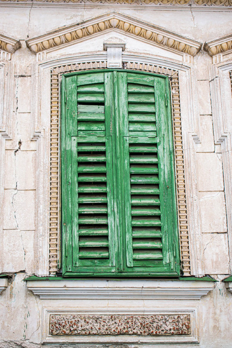 Грядут праздники, а значит, есть возможность устроить себе мини-путешествие. Один из вариантов — посмотреть необычные дома. А начать можно с нашей фотоподборки.