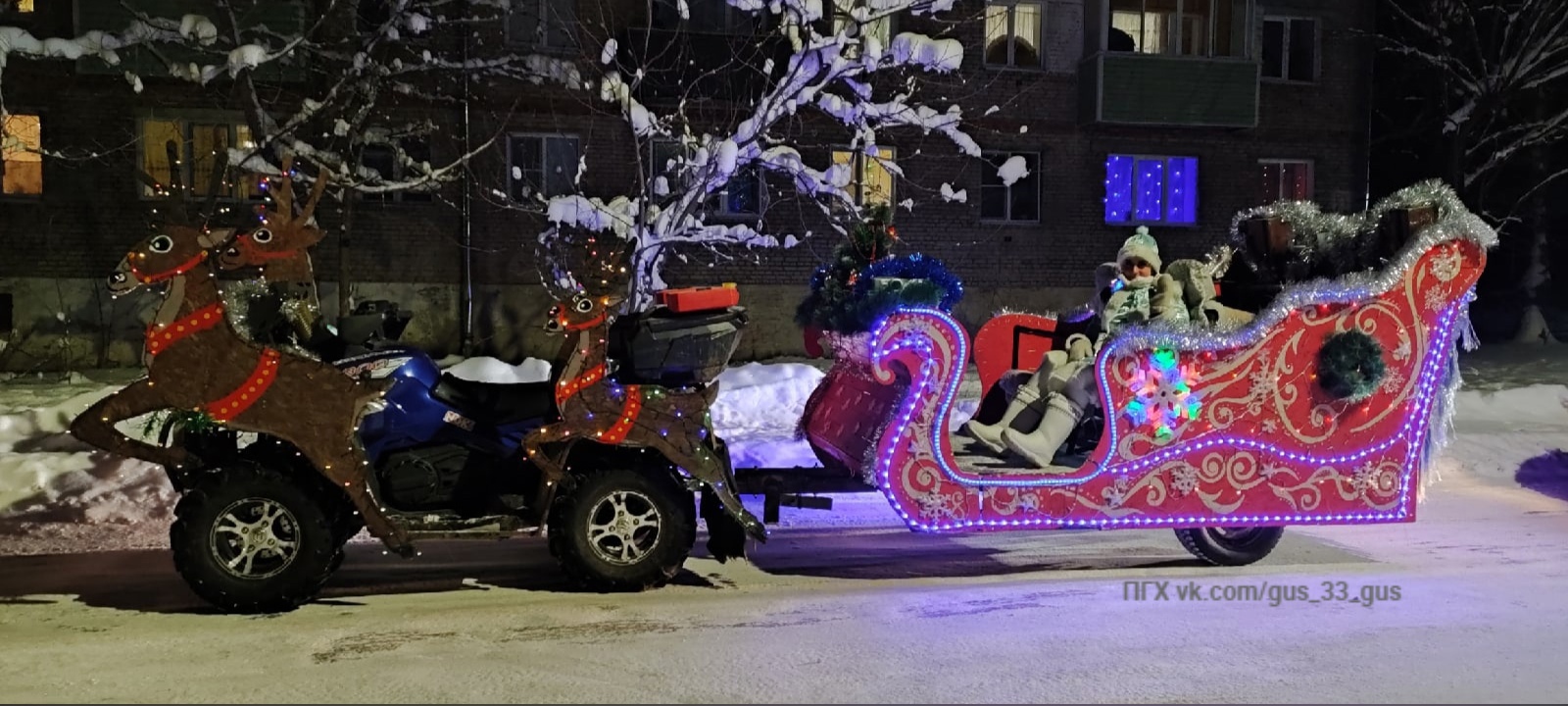 Дед Мороз — главный новогодний волшебник. И сегодня его будут ждать дети и взрослые по всей стране. В каком образе он может явиться к жителям Владимирской области? «Ключ-Медиа» составил необычный хит-парад.