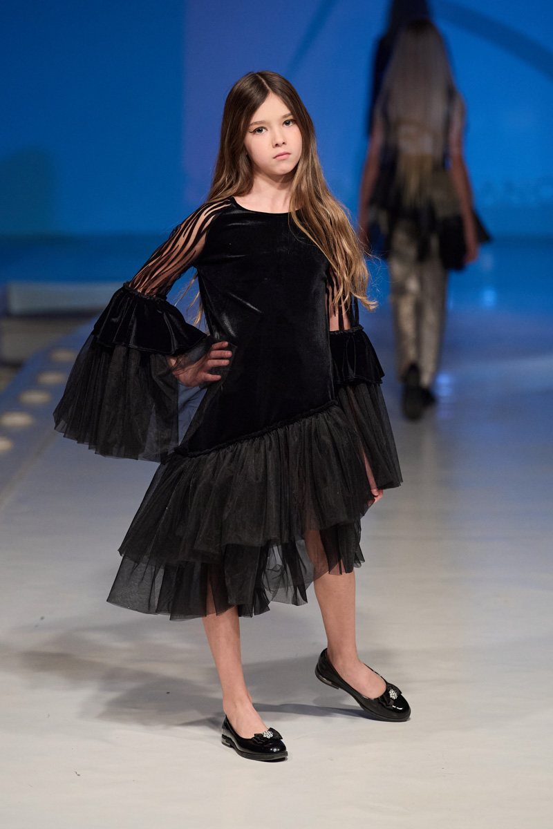 В декабре 2021 года дизайнер одежды Наталья Рязанова и её подопечные вновь покорили Олимп на международном фестивале «Мода и красота планеты», который проходил в Доме моды Вячеслава Зайцева.