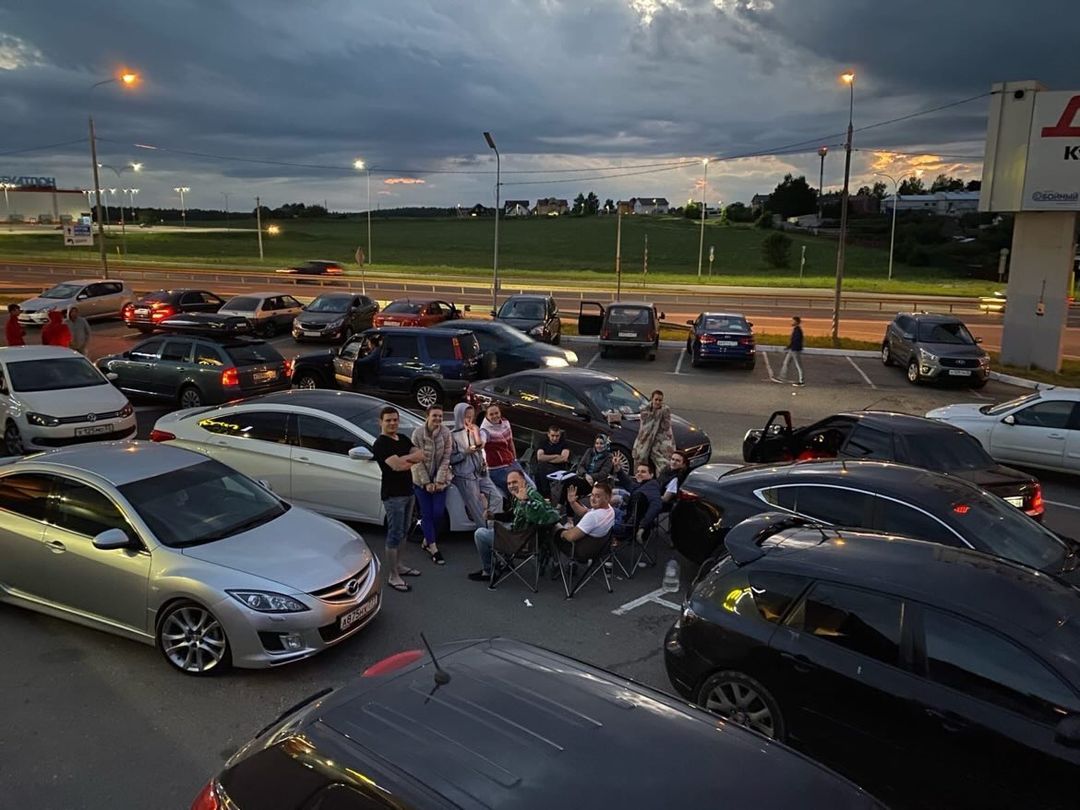 Сообщество вежливых автомобилистов - что это и как в него попасть? Основатель владимирского клуба делится историями о дорожной взаимопомощи, автодружбе и взаимоотношениях с полицией.