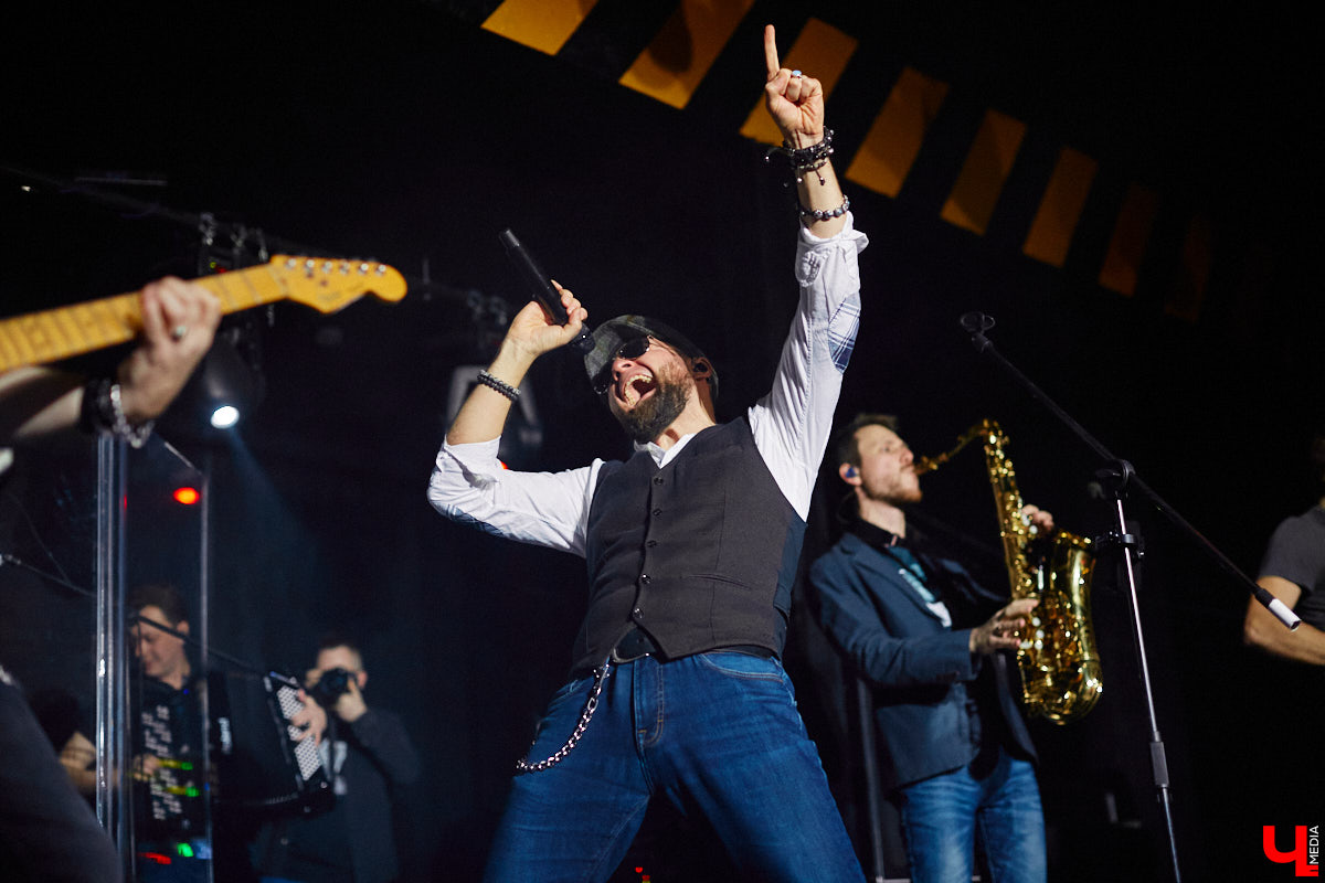 «Жрать и не толстеть». Пардон, кушать и не поправляться. Чтобы мне съесть такое, чтобы сразу похудеть? Об этом зачастую задумываются практически все гурманы, даже музыканты группы «Рекорд Оркестр».